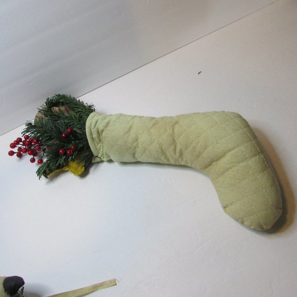 primitive looking Christmas decor 2 stuffed dove birds and filled stocking lot - Picture 11 of 11